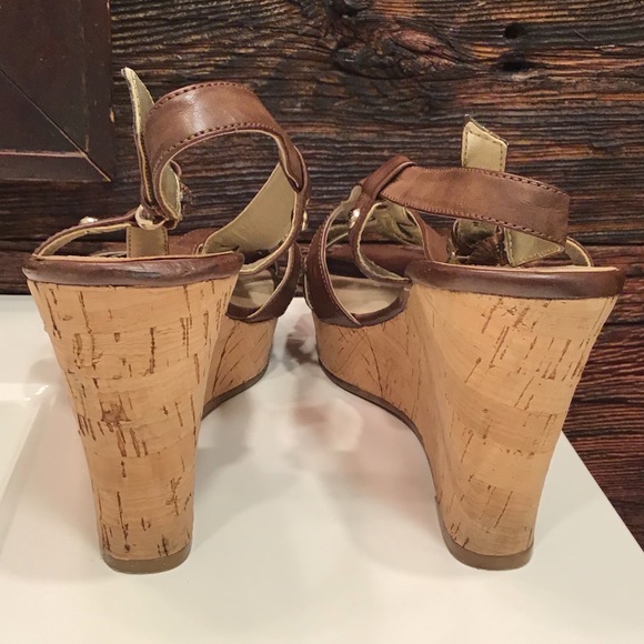 Guess Sandal Kayce Brown Strappy Cork Wedge SZ 10 - Picture 4 of 11